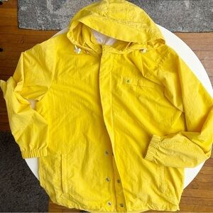Criquet Lightweight Full Zip Hooded Jacket Men’s Size Large Yellow